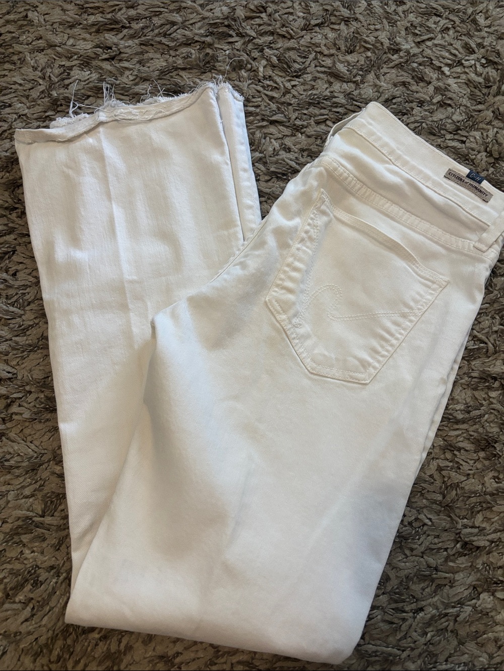 Citizens Of Humanity White Amber Medium Rise Boot cut Jeans with Subtle Hardware - Picture 8 of 10